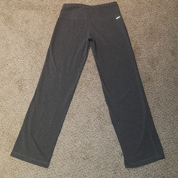ATHLETIC works medium (8-10) active wear, Gray, $40 - Picture 3 of 3